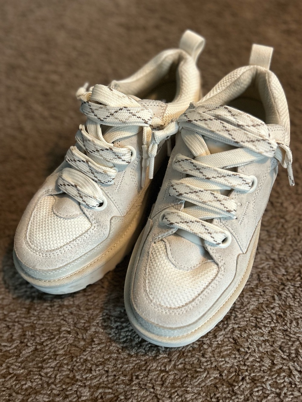 Women’s UGG Lo Lowmel Sneakers